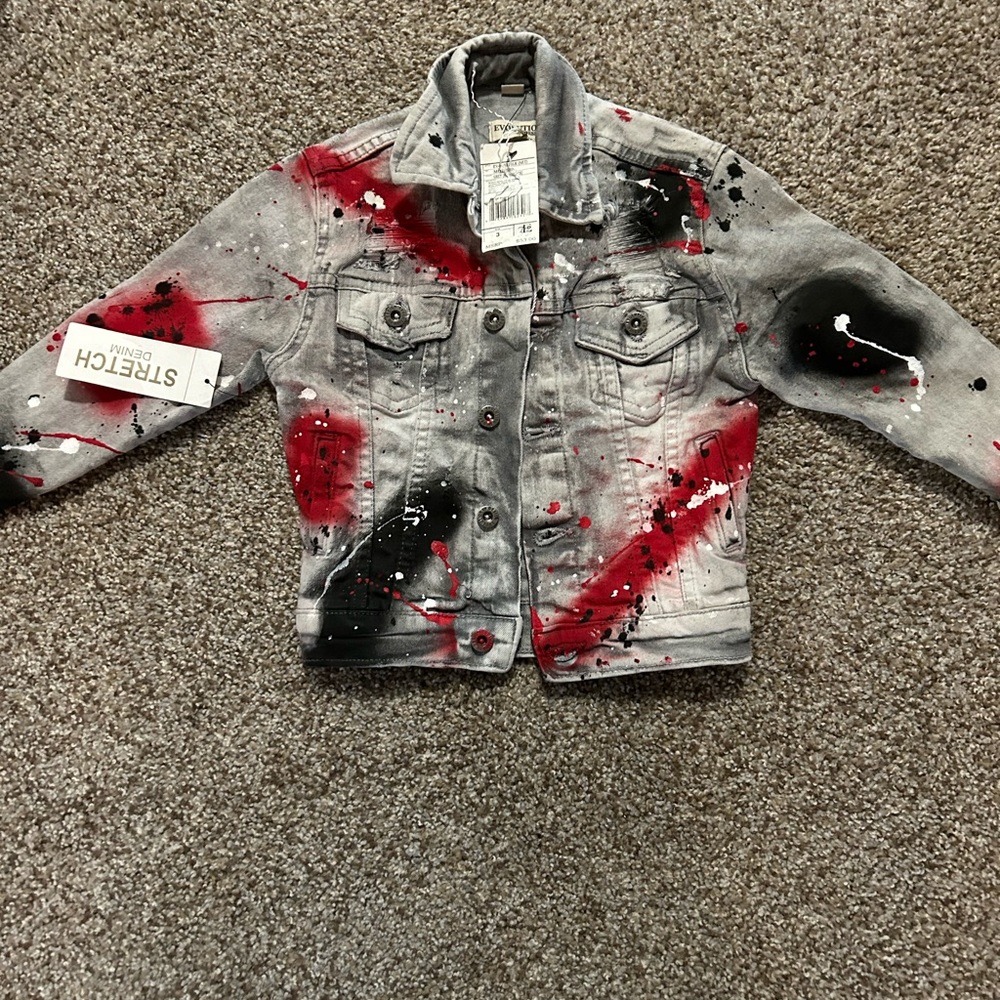 Size Kids 3 Evolution Design. New with tags as seen in photos.